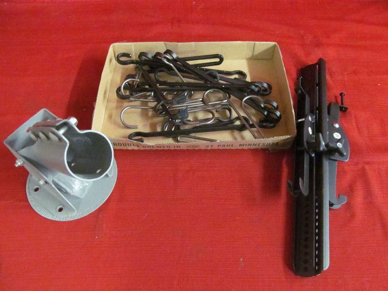 lot 251 image: Satellite Dish mount, wall mount, brackets