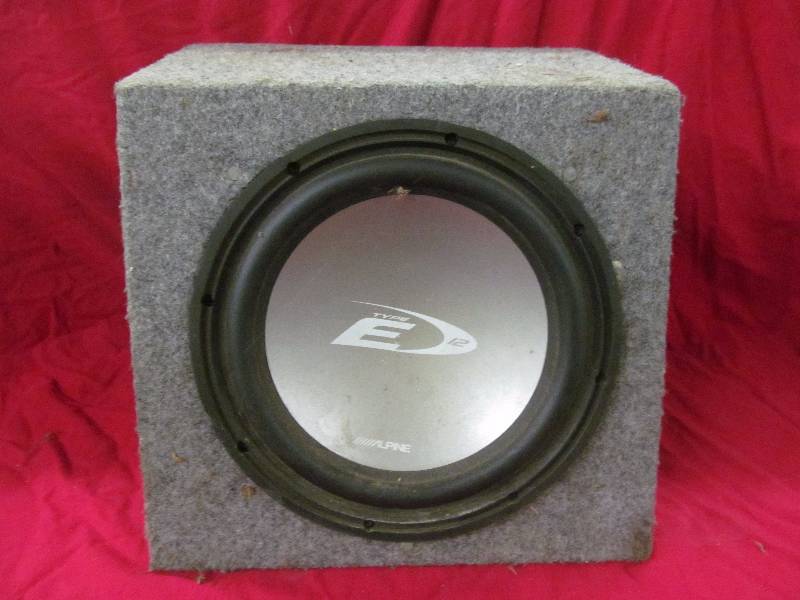 lot 262 image: Alpine speaker