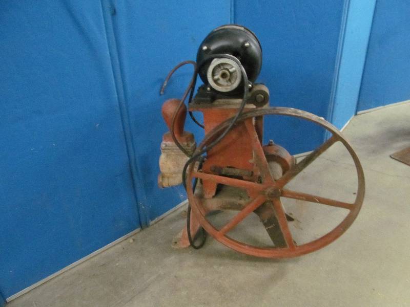 lot 269 image: vintage dental compressor