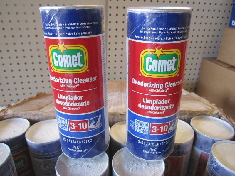 Case of 24 Comet Deodorizing Cleans...