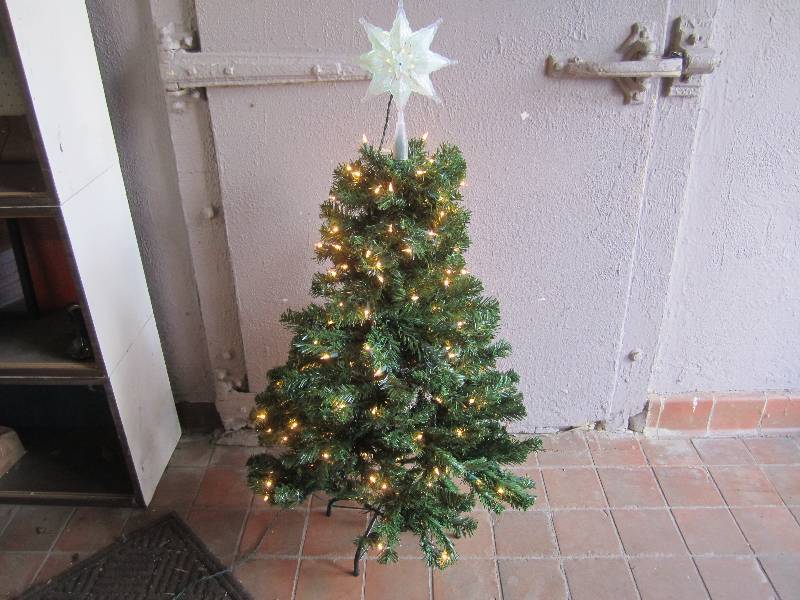 4 Foot Pre-Lit Christmas Tree with ...