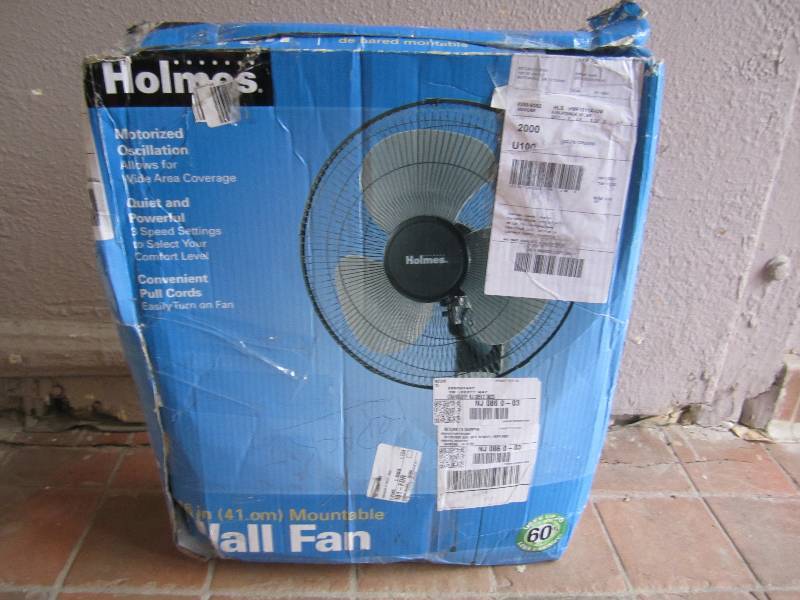 Holmes 16 Motorized Oscillating Wa...