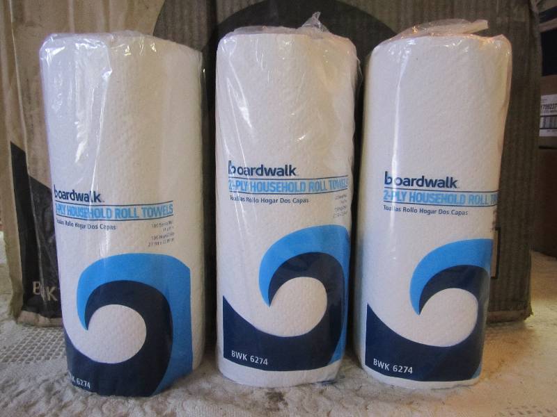 2-Ply Paper Towels Case with 27 Rol...