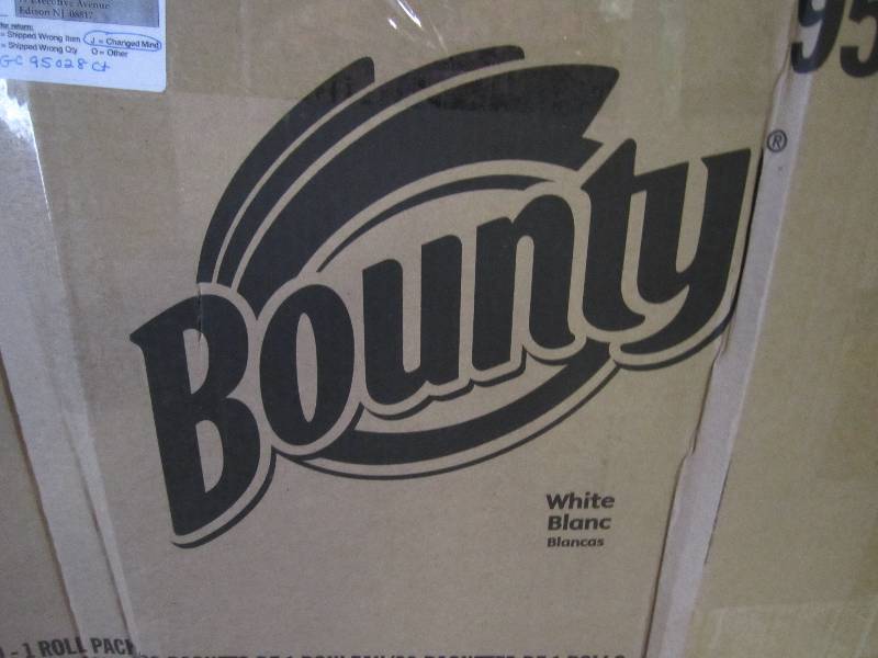 Bounty Paper Towels Case of 30 Roll...