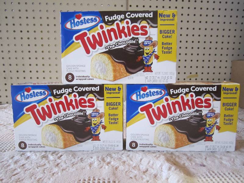 Lot of 3 Boxes Fudge Covered Twinki...