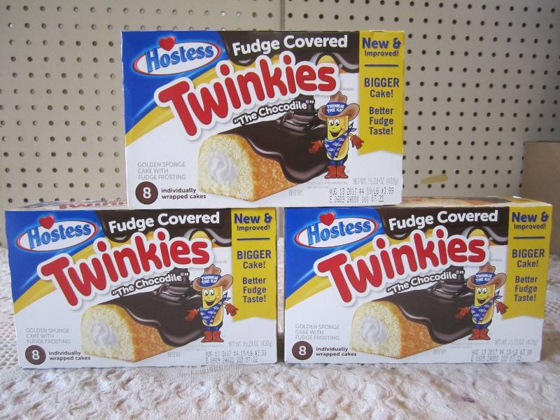 Lot of 3 Boxes Fudge Covered Twinki...