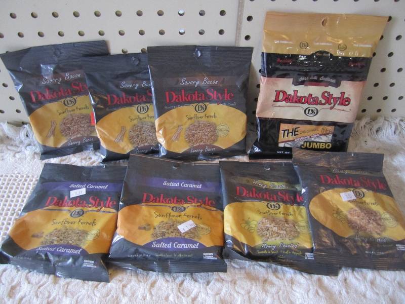 Mixed Lot of 8 Bags Dakota Style Su...