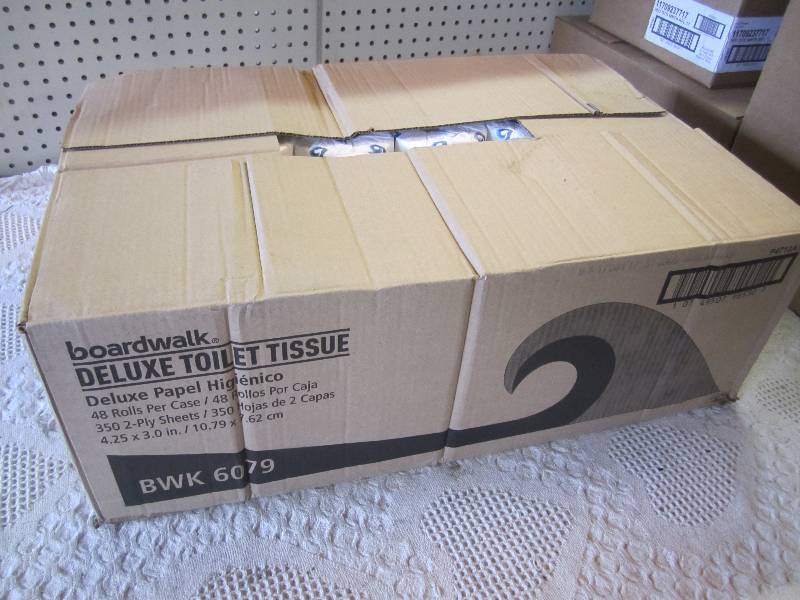 Case of 48 Rolls Deluxe 2-Ply Toile...