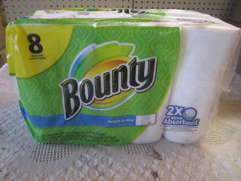 8 Pack of Bounty Paper Towels ...