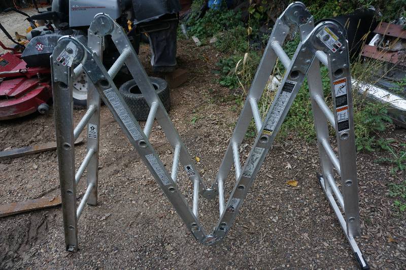 lot 8 image: Werner Model M1-8-16 Multi Position Folding Aluminum Step Ladder