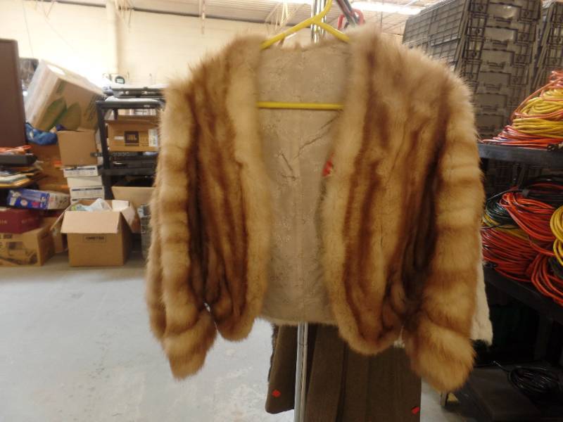 MINK STOLE