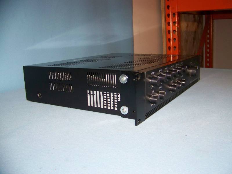 lot 65 image: TOA, 700 Series, 9-Channel, 60 Watt Mixer  Amplifier  Amp