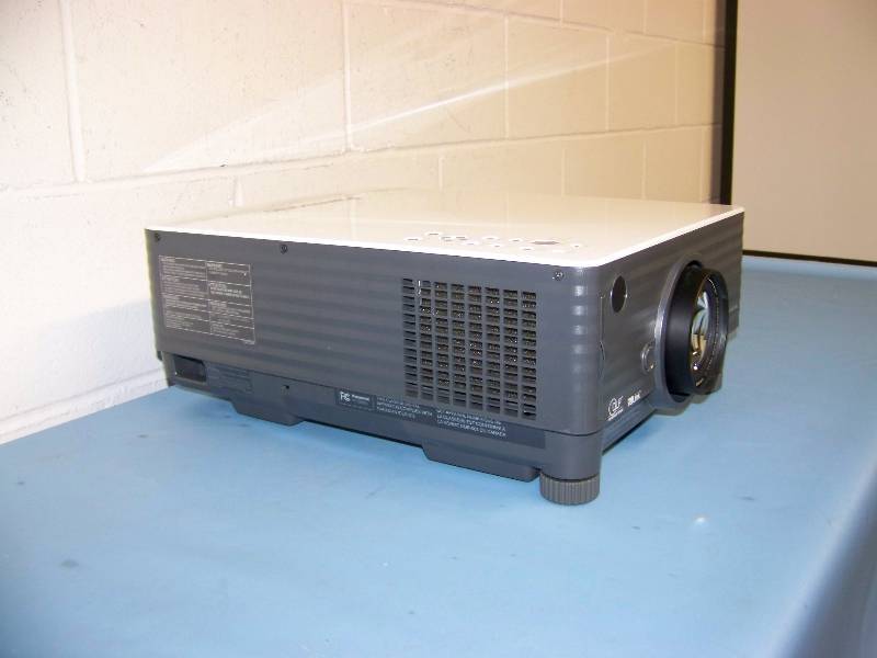 lot 22 image: Panasonic, PT-D3500U, DLP Projector