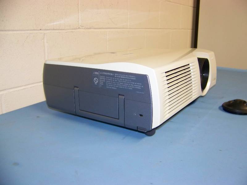 lot 24 image: Sony, VPL-PX40, LCD Projector