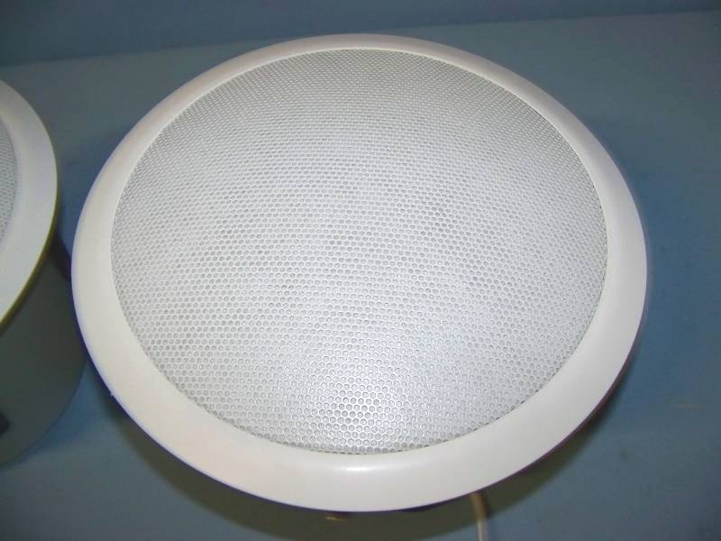 lot 76 image: (2) SoundTube, 5.25 Coaxial, 2-Way, In-Ceiling Speakers with Speaker Grilles