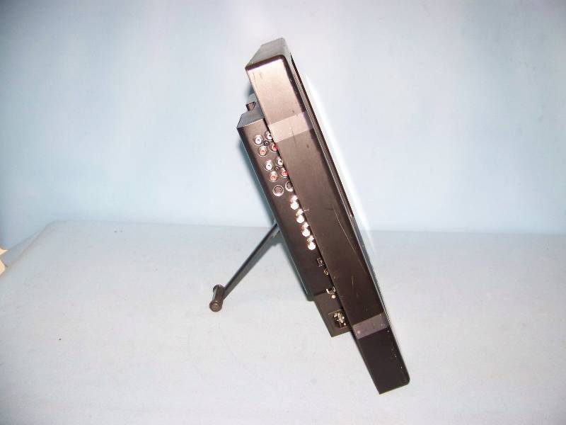 lot 16 image: American Dynamics, 20, LCD, Flat Panel, Monitor  Display