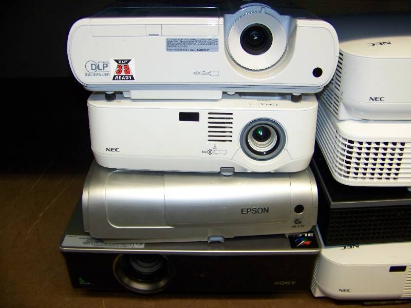 lot 97 image: Miscellaneous lot of Projectors for PARTS  REPAIR