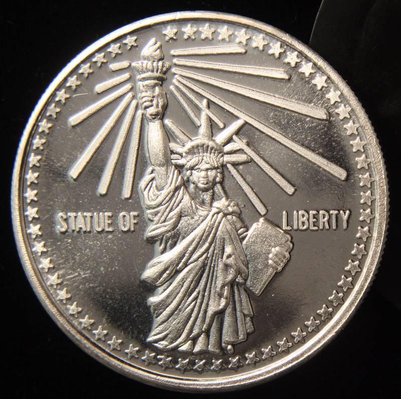 1 TROY OZ. .999 FINE SILVER LIBERTY SILVER ROUND