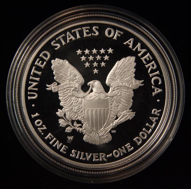 2005-W PROOF SILVER EAGLE 1 TROY OZ. .999 FINE SILVER IN AIRTITE
