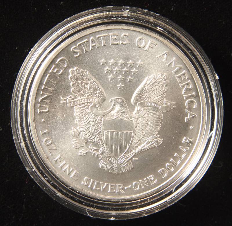 2002 AMERICAN SILVER EAGLE 1 TROY OZ. .999 FINE SILVER IN AIRTITE
