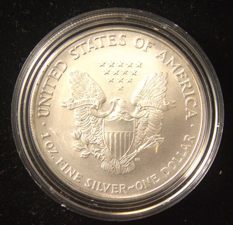 2006 AMERICAN SILVER EAGLE 1 TROY OZ. .999 FINE SILVER DOLLAR IN AIRTIGHT