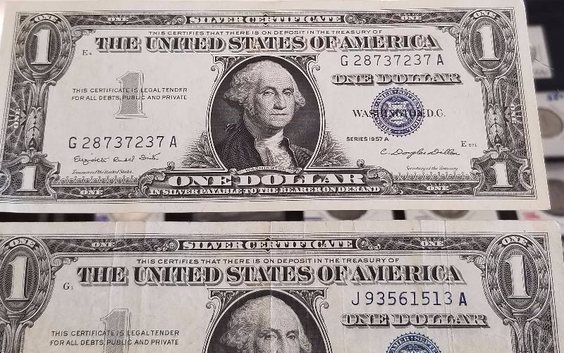 (2) US $1 SILVER CERTIFICATES 1957(AU) & 1957-A(UNC)