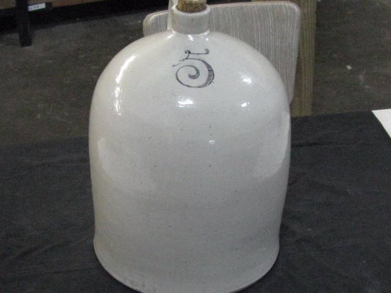 lot 3 image: Red Wing 5gl Beehive Jug