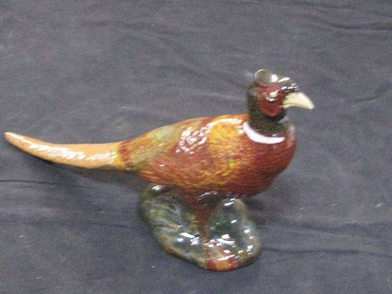 lot 33 image: Rosemeade Dakota Pottery 12 Pheasant Figurine