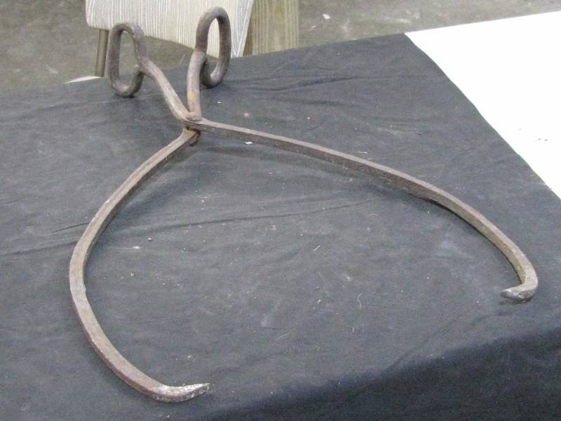 lot 41 image: Vintage Ice tongs