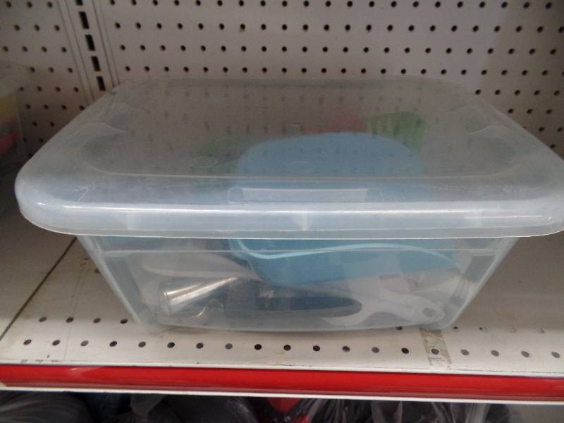 Assorted Kitchen Utensils