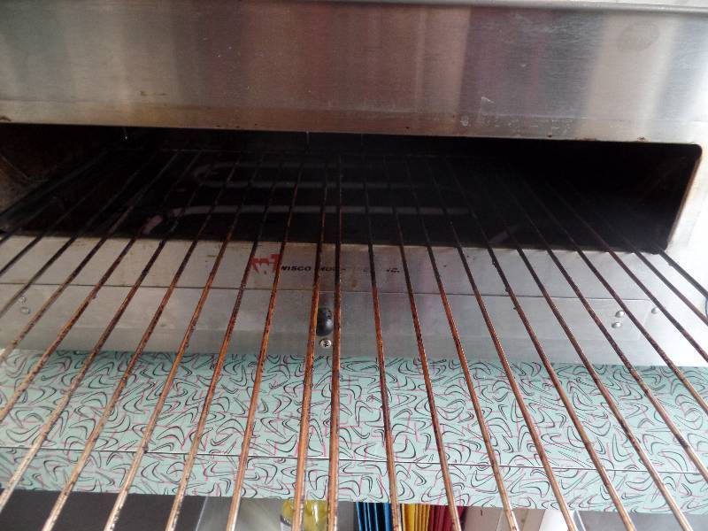 Wisco Industires Pizza Oven-Works
