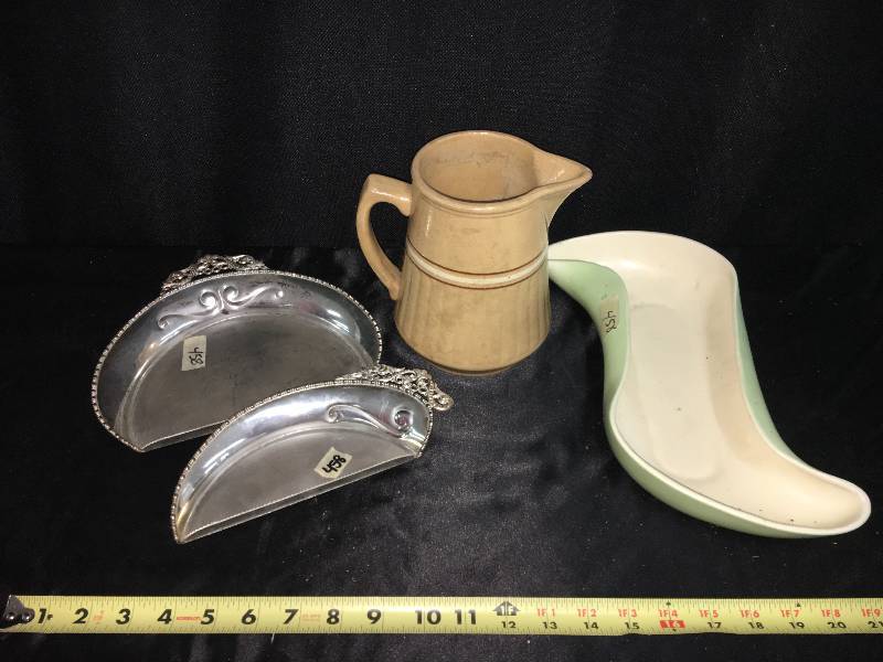 lot 34 image: 4 Piece Lot of Red Wing
