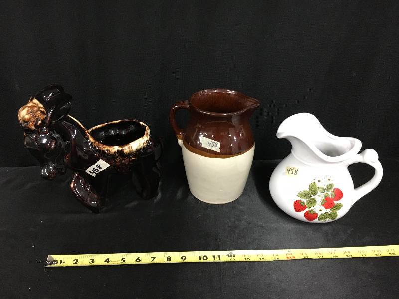 lot 35 image: 3 Piece Mixed Pottery Lot