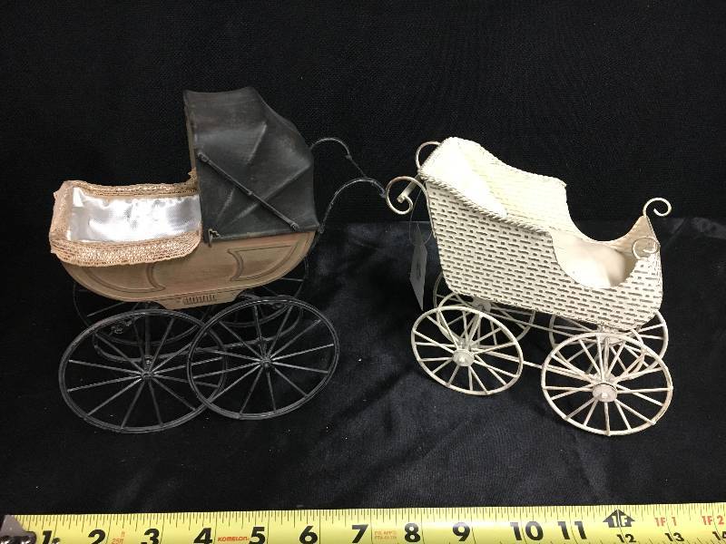 lot 70 image: 2 Piece Lot of Toy Baby Buggies