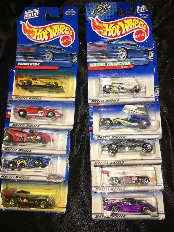 lot 96 image: 10 Piece Lot of Hot Wheels