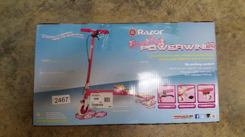 lot 2467 image: Razor PowerWing Sweet Pea Scooter