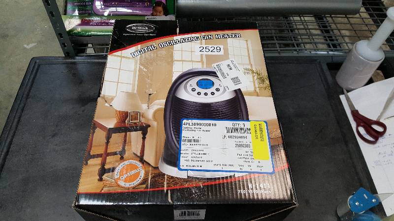 lot 2529 image: Optimus 1500 Watt Digital Oscillating Fan Heater