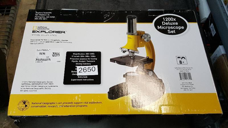 lot 2650 image: National GeographicSeries - 300x-1200x Microscope w Hard Case