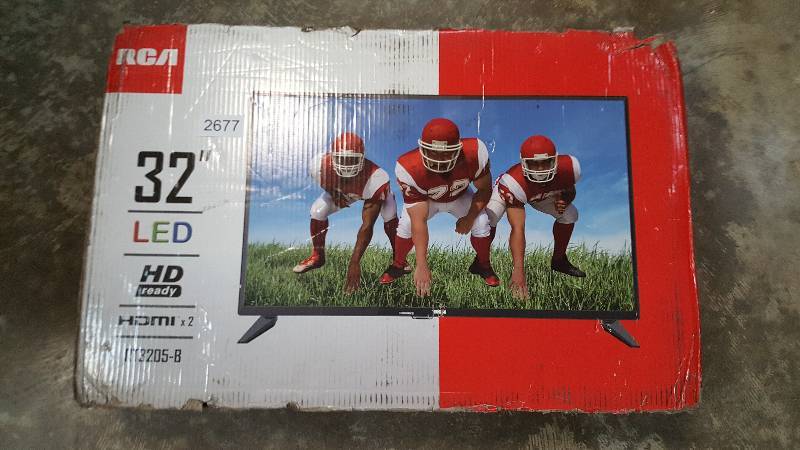 lot 2677 image: RCA 32 720p LED TV - RT3205
