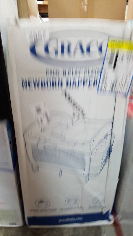 lot 2857 image: Graco Vance Pack N Play Napper Elite