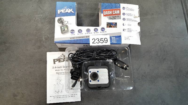 lot 2359 image: PEAK Dash Cam with 2.4 Color LCD Screen