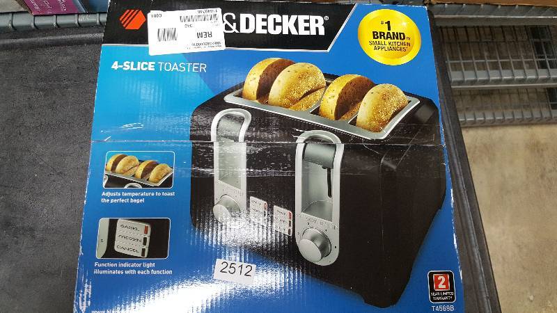Black &amp Decker 4-Slice Wide-Slot Toaster - Black