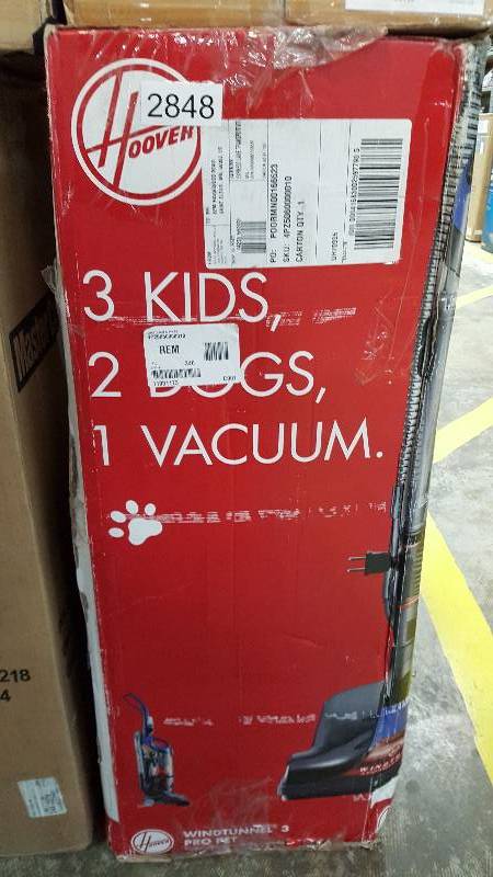 lot 2848 image: Hoover WindTunnel 3 Pro Pet 12-Amp Upright Vacuum