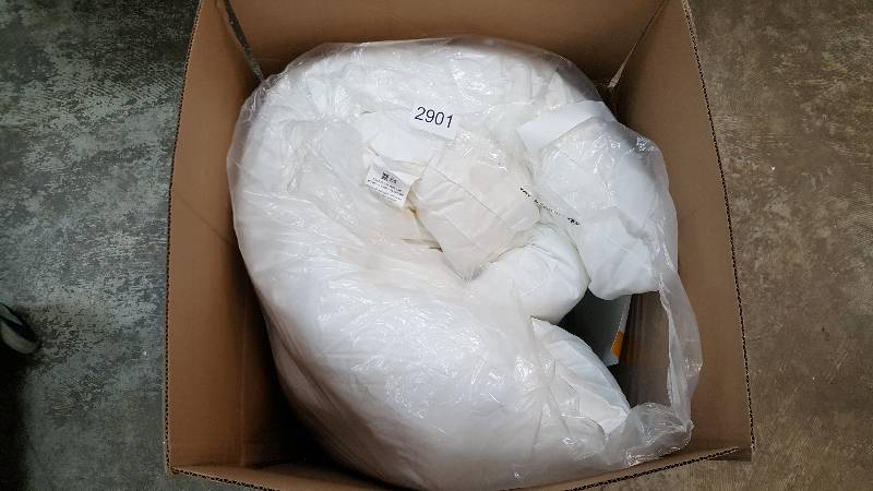 lot 2901 image: sensorPEDIC Memory Loft Classic Topper- Full Size
