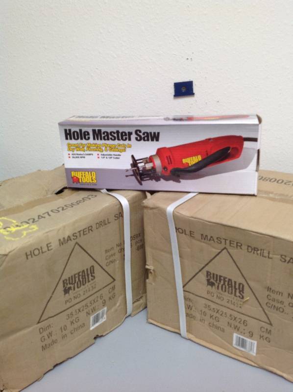 NEW- 12  Hole Master Saws.