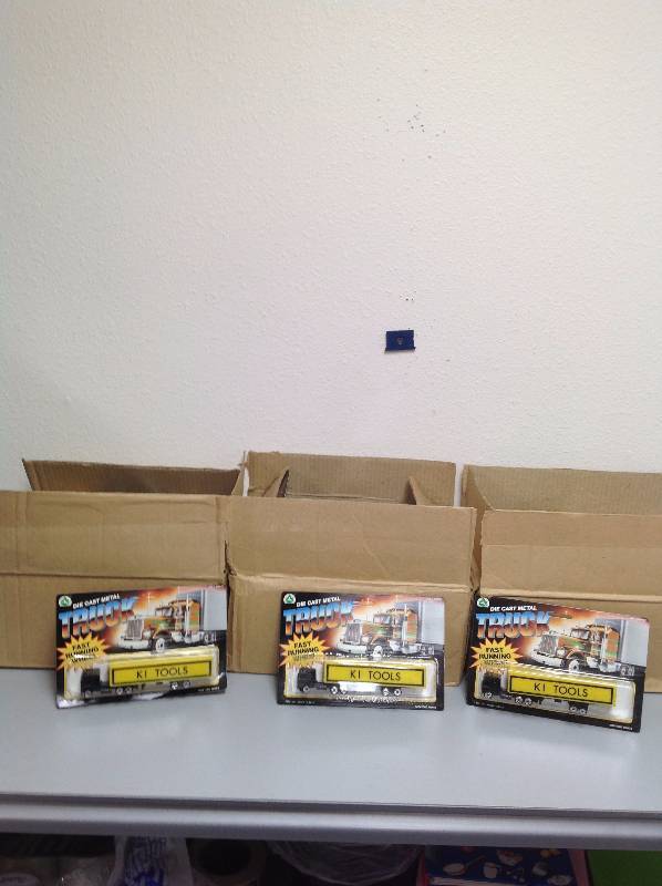 NEW-&nbsp60 Die Cast Metal Truck