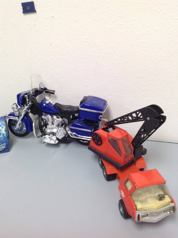 Die Cast Yamaha Wave runner toy, Motorcycle and a Crane