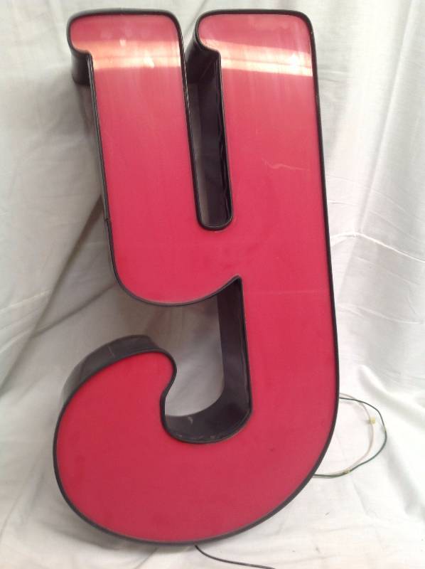 lot 6 image: Red Neon&nbspLetter y