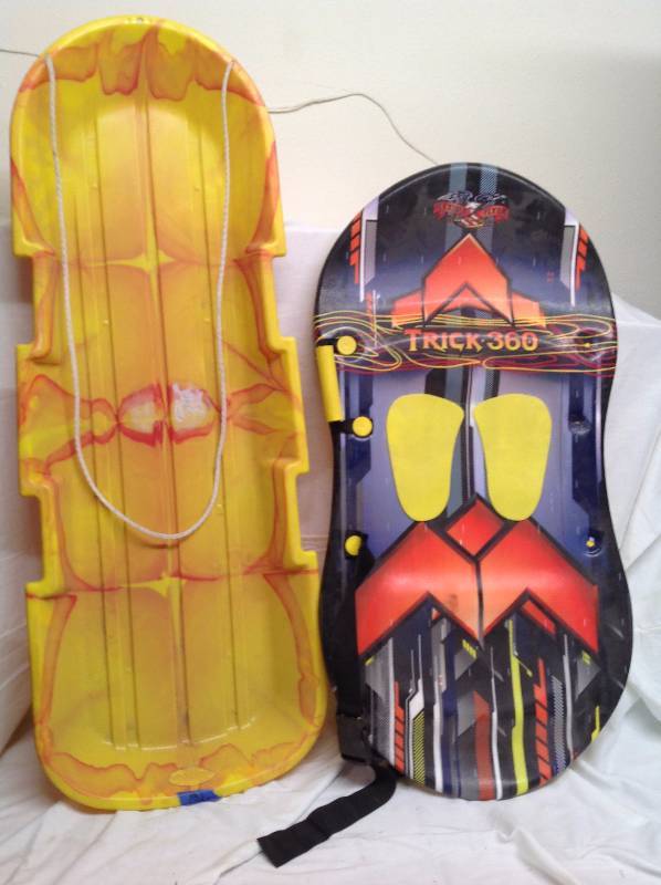 lot 14 image: Two Kid Sleds