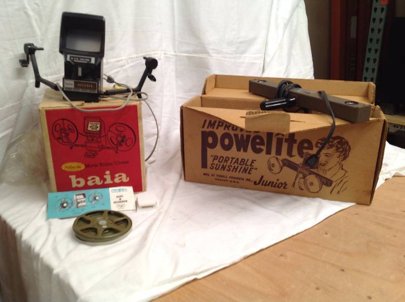 lot 16 image: Vintage Powerlite movie light &  Baia Movie Editor Viewer